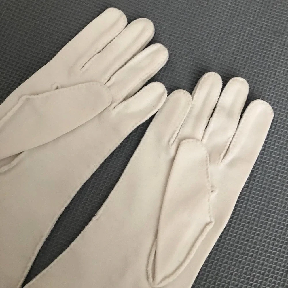 Vintage Scalloped Off White Fashion Gloves Small Formal Tea Party Wedding Costum